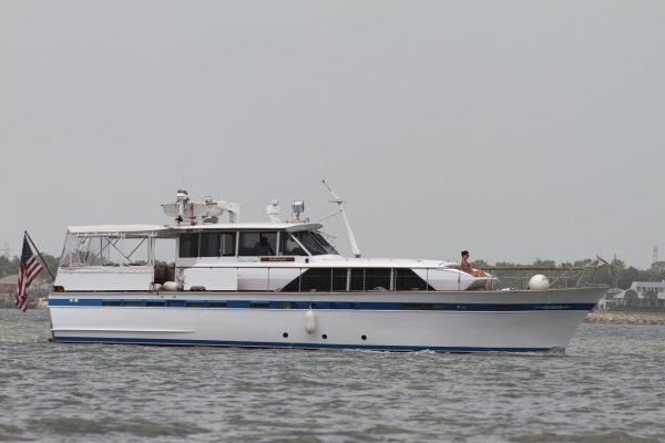 Chris Craft 57' Constellation 1967 Classic Yacht Custom Pilot House