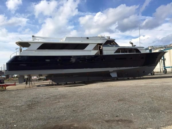 LA ISLA 91 Foot Broward Raised Bridge Motor Yacht