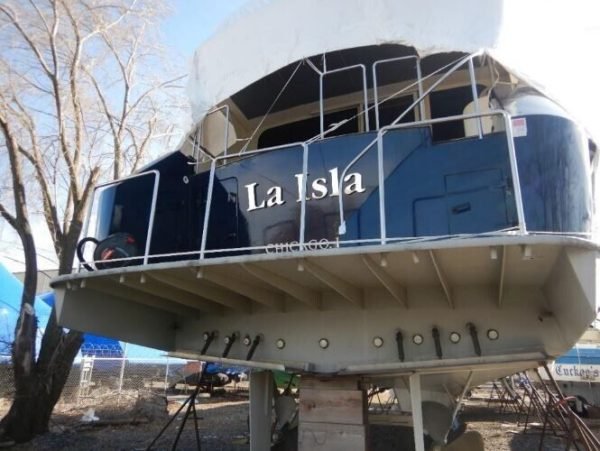 LA ISLA 91 Foot Broward Raised Bridge Motor Yacht - Image 4