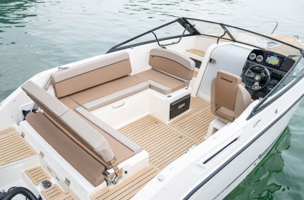 Barcaza de yate clásica y de lujo para 6 personas, 20 pies, con lazo, cama tamaño Queen, barco recreativo con consola central Dual de alto grado - Image 5