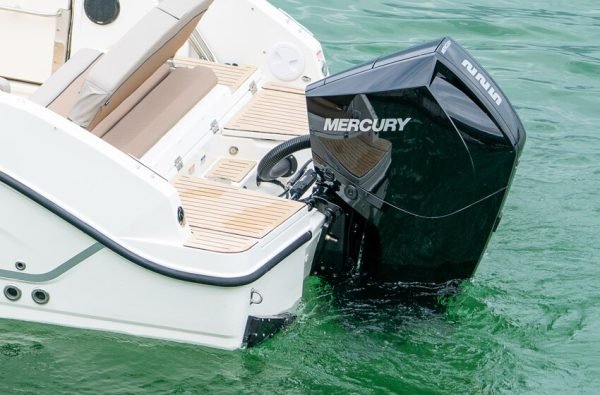 Yate deportivo Riviera 6000, barco de cubierta de aluminio para 6 personas, de lujo, lancha rápida de patrulla de pesca, 2022 - Image 5