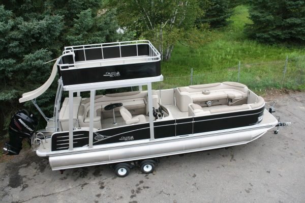 New-Triple tube 27 ft  Funship pontoon boat with 150 Trailer - Image 2