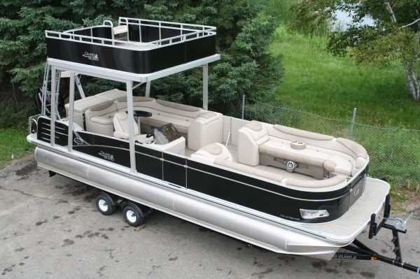 New-Triple tube 27 ft  Funship pontoon boat with 150 Trailer - Image 10