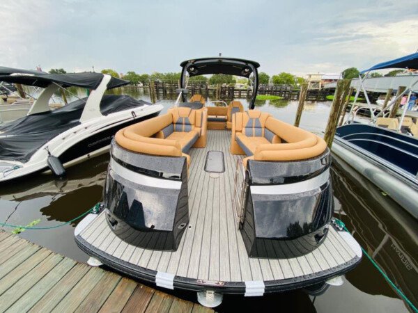 Ecocampor 2022 Fiberglass Party Pontoon Boat Tritoon Luxury Pontoon Boat for Sale - Image 3