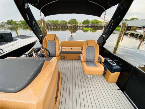 Ecocampor 2022 Fiberglass Party Pontoon Boat Tritoon Luxury Pontoon Boat for Sale - Image 5